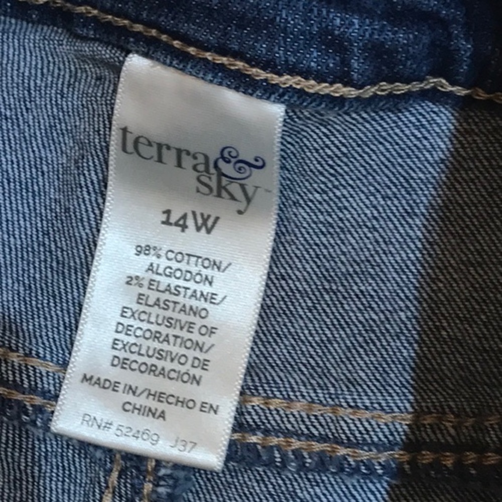 Dark Blue Embroidered Women’s Jeans - Picture 4 of 5
